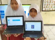 Curahan Hati Anak-anak Terpencil Dharmasraya Ketika Internet Masuk ke Sekolah Mereka: Terima Kasih Bu Bupati!
