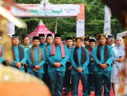 Digelar Sejak 1887, Menbud RI Usulkan Warisan Budaya Hoyak Tabuik ke UNESCO