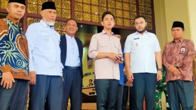 Kunjungan Kerja di Padang, Wapres Gibran Cek Program Kegiatan Sosial dan Sekolah Rakyat