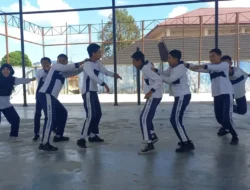 Siswa SMPN 2 sedang berolahraga
