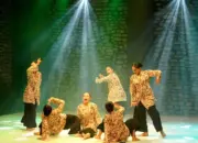 Tari “Dualitas” Guncang Festival Nan Jombang di Hari Pertama Acara HUT ke-356 Padang