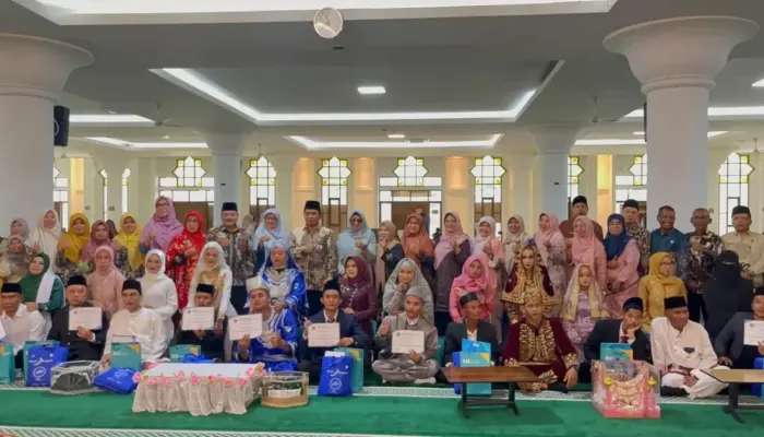 15 Pasangan Nikah Bareng di Hari Jadi Kota Padang