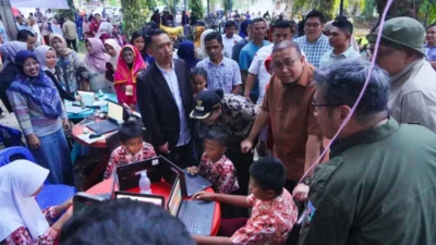 Puluhan Tahun Tertutup Rimbunnya Kebun, Kini Nagari Sinamar Mengudara ke Pelosok Dunia