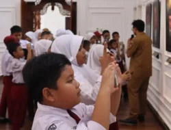 Belajar Sambil Main Game, Cara Asyik Pemko Padang Bikin Siswa Minat Belajar Sejarah
