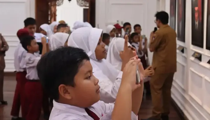 Belajar Sambil Main Game, Cara Asyik Pemko Padang Bikin Siswa Minat Belajar Sejarah