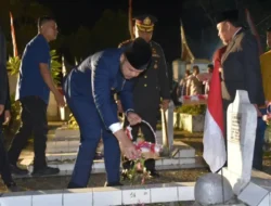 Walikota Fadly Amran Bersama Forkopimda Padang Tabur Bunga di Makam Pahlawan Kuranji