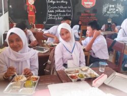 Lebih Setengah Tahun Menunggu, Makanan Bergizi Gratis Akhirnya Sampai di Solok Selatan