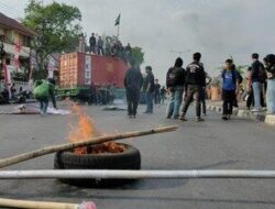 Buntut Ojol Tewas Dilindas Barakuda Brimob,  Demo Besar-besaran Meluas di Berbagai Daerah