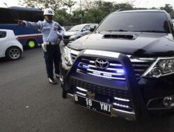 Resmi Dilarang! Polisi Minta Pemilik Kendaraan Lepas Sendiri Sirine dan Strobo Sebelum Ditindak