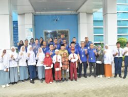 Perumda Air Minum Kota Padang Beri Beasiswa 137 Anak Karyawan Berprestasi