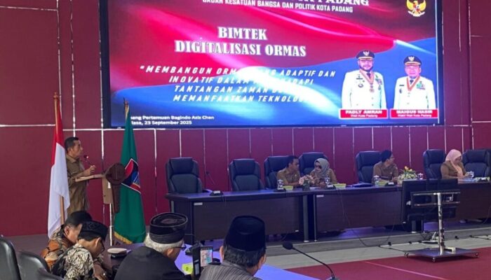 Pemko Padang Latih Ormas Gunakan Digitalisasi untuk Lebih Profesional