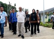 Dirjen Perumdes dapat “PR” Air Bersih dan Sinyal Telekomunikasi dari Warga Huntap Terpadu Tanah Datar