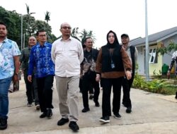 Dirjen Perumdes dapat “PR” Air Bersih dan Sinyal Telekomunikasi dari Warga Huntap Terpadu Tanah Datar