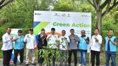 PLN Indonesia Power Hijaukan Kawasan Kandi Ombilin dengan 450 Bibit Pohon Produktif