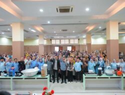 Pemkab Solok Serahkan Bantuan Beragam Alat Produksi untuk Pelaku UMKM