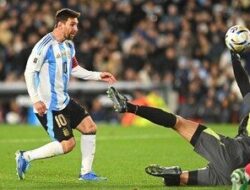 Menolak Tua! Messi Cetak 2 Gol saat Argentina Bantai Venezuela 3-0 di Laga Perpisahan