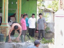 Geram! Walikota Solok Pimpin Langsung Pembongkaran Bangunan Liar di Atas Drainase