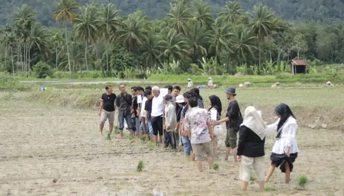 IKA Faperta Unand Lucurkan PaLaBek, Model Bertani dengan 3 Sumber Hasil Panen