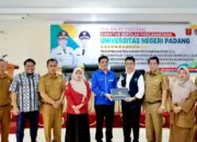 39 Kepala Sekolah dan Guru Agam Terima Ijazah S2 Program Pascasarjana UNP