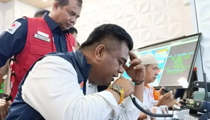 FOTO: Kesibukan Pusdalop BPBD dan Evakuasi Warga Saat Padang Diguncang Gempa 8,8 SR!