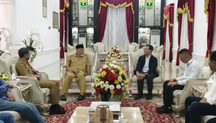 Pertamina Kembali Berjanji Pulihkan BBM ke SPBU, Namun Antrean Solar di Sumbar Memprihatinkan