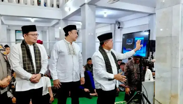 Di Padang Smart Surau, di Agam Sholat Champion: Sama-sama Membangun Generasi Muda Berbasis Masjid!