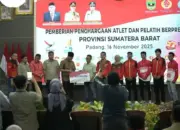 Daftar Penerima Bonus Atlet dan Pelatih Sumbar Berprestasi Senilai Total Rp9 Miliar