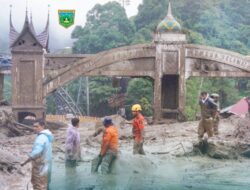 Padang Panjang–Tanah Datar Putus Total, Gerbang Perbatasan Disapu Galodo