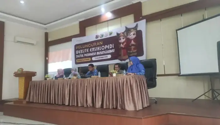 Kolaborasi Dosen Sastra Unand dan UPI YPTK Padang Luncurkan Website Ensiklopedi Digital Peribahasa Minangkabau