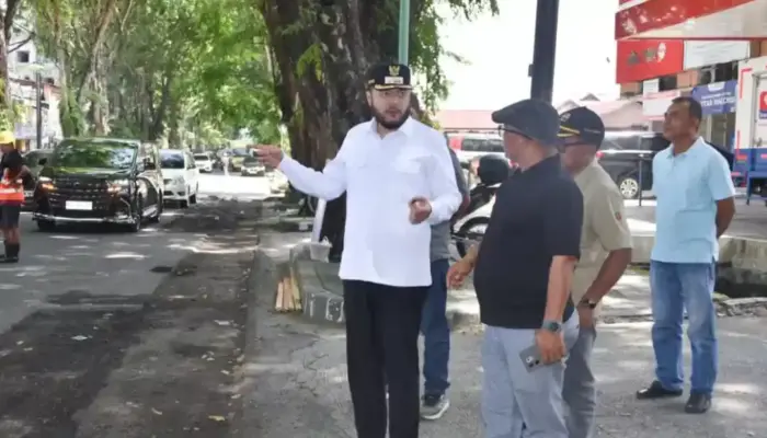 Penantian Panjang Mangunsarkoro, Jalan di Pusat Kota Padang yang Cukup Lama Memprihatinkan!