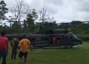 VIDEO: Helikopter TNI Bawa Bantuan  Mendarat di Nagari Sipinang Palembayan Agam
