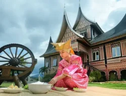 Sumbang 12: Elegi Pudar di Rumah Gadang Modern