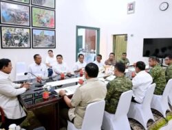 Tiba di Sumbar, Presiden Prabowo Langsung Rapat dengan Jajaran di Kodam XX/TIB Padang