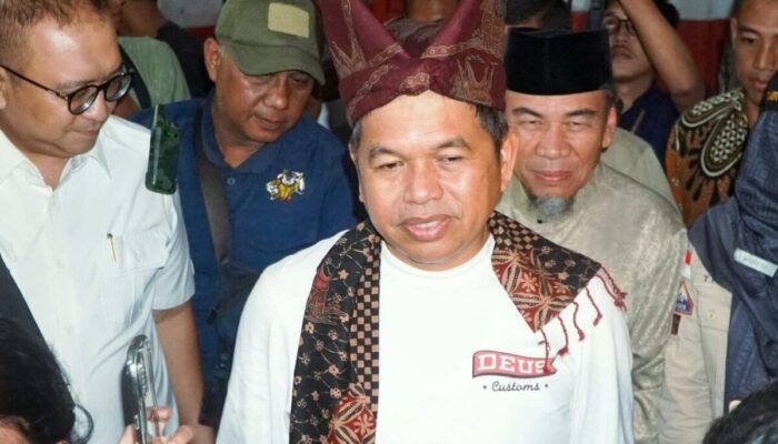 Gubernur KDM Bantu Bangun 1 Kampung untuk Korban Banjir Bandang di Padang