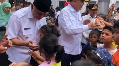 FOTO: Berton-ton Bantuan Logistik Masuk Sumbar, Kini yang Dibutuhkan Korban Banjir Tempat Tinggal