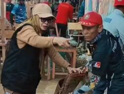 Pemko Padang Kerahkan ASN Bersihkan Lumpur Bekas Banjir di SMAN 12 Gurun Laweh