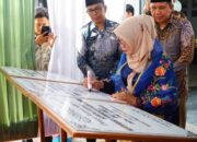 Wabup Dharmasraya Resmikan Kantor Koperasi dan TPU Nagari Tebing Tinggi