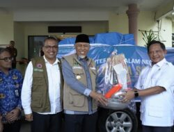 Mendagri Tito Karnavian Bawa Perlengkapan Dapur saat Datang ke Sumbar