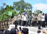 Presiden Prabowo Apresiasi Kekompakan TNI dan Warga Bangun Jembatan Bailey Padang Mantuang