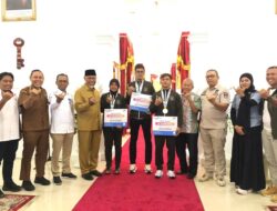 Tiba di Padang, Atlet Sumbar Peraih Medali SEA Games 2025 Thailand Langsung Terima Bonus