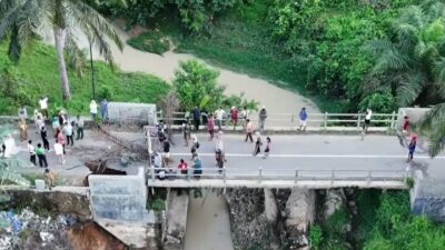 Truk ODOL Dilarang! Bupati Dharmasraya Perbaiki Jembatan Koto Laweh-Sungai Rumbai
