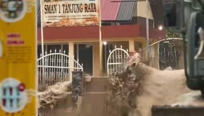 BREAKINGNEWS: Galodo Kembali Terjang Tanjung Raya Maninjau Agam!