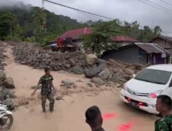 FOTO: Sempat Tertutup Galodo, Jembatan Muaro Pisang Maninjau Kembali Dibuka