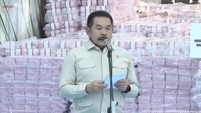 Kejagung Serahkan Uang Korupsi dan Denda Kehutanan Rp6,6 Triliun ke Pemerintah