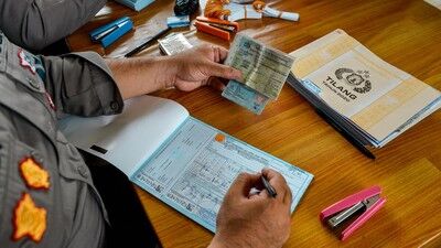 Polisi Tiadakan Tilang di Wilayah Bencana Banjir Bandang Sumbar, Sumut dan Aceh