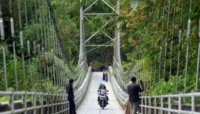 Mendagri: Ada Program Nasional 300.000 Jembatan Gantung, Ayo Bupati/Walikota Gercep!