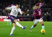 Laga Perdana Darren Fletcher: Manchester United Ditahan Imbang Burnley 