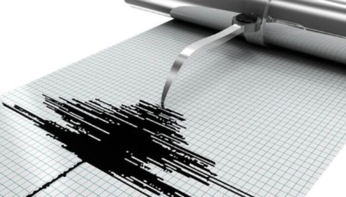 Gempa Kuat M6,4 Guncang Pacitan, Warga Berhamburan ke Luar Rumah