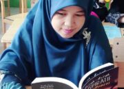 Menemukan Jati Diri Bahasa di Belantara Media Sosial