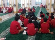Mengintip Kegiatan Siswa Pesantren Ramadhan di Masjid Tertua Kota Padang